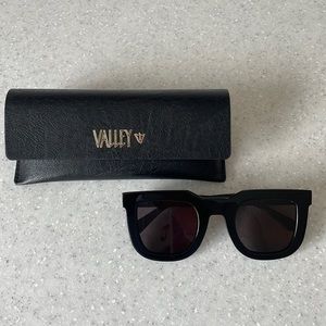 Never Worn! Valley Sunglasses Black